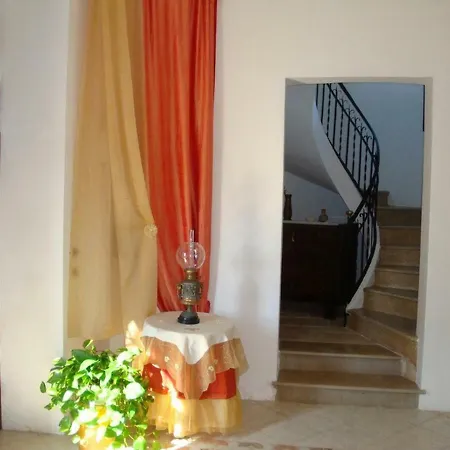 Rocca Giulia Ferienhaus *