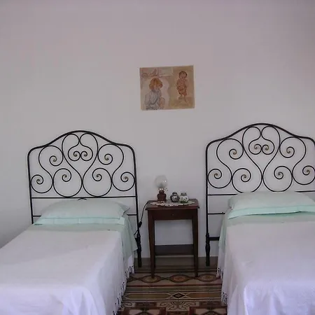 Rocca Giulia Ferienhaus *