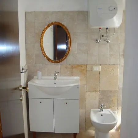 Rocca Giulia * 오스투니