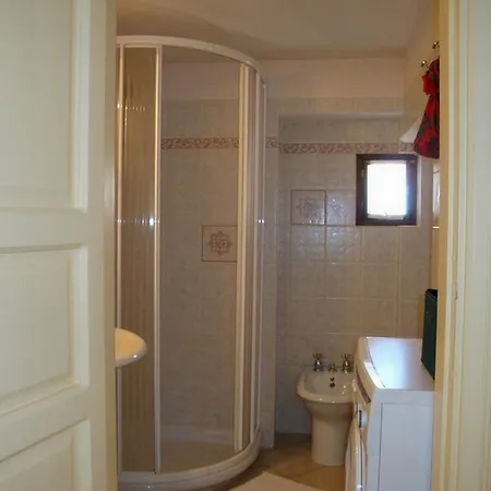 Rocca Giulia 奥斯图尼