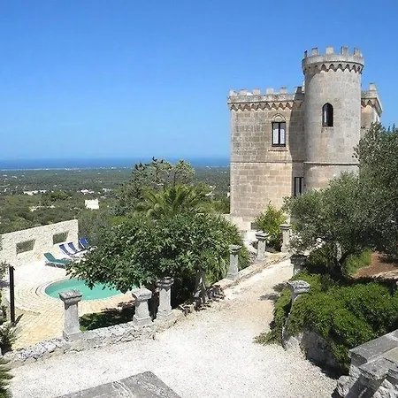 펜션 Rocca Giulia 오스투니