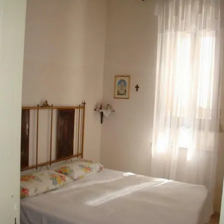 펜션 Rocca Giulia 오스투니