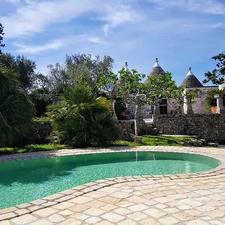 Rocca Giulia 度假居 奥斯图尼